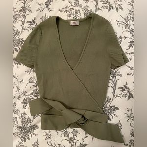 Little Moon (from Aritzia) Green Tie Crop Top